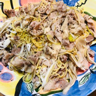 豚肉とまいたけの生姜パスタ